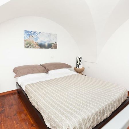 La Piccola Dimora Dell' Alcantarine Apartment Lecce Luaran gambar