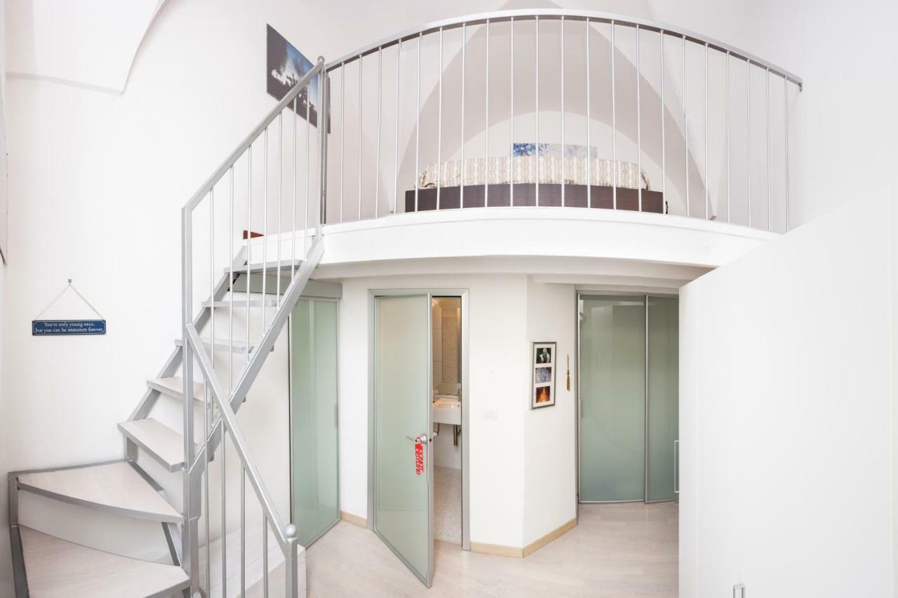 La Piccola Dimora Dell' Alcantarine Apartment Lecce Luaran gambar