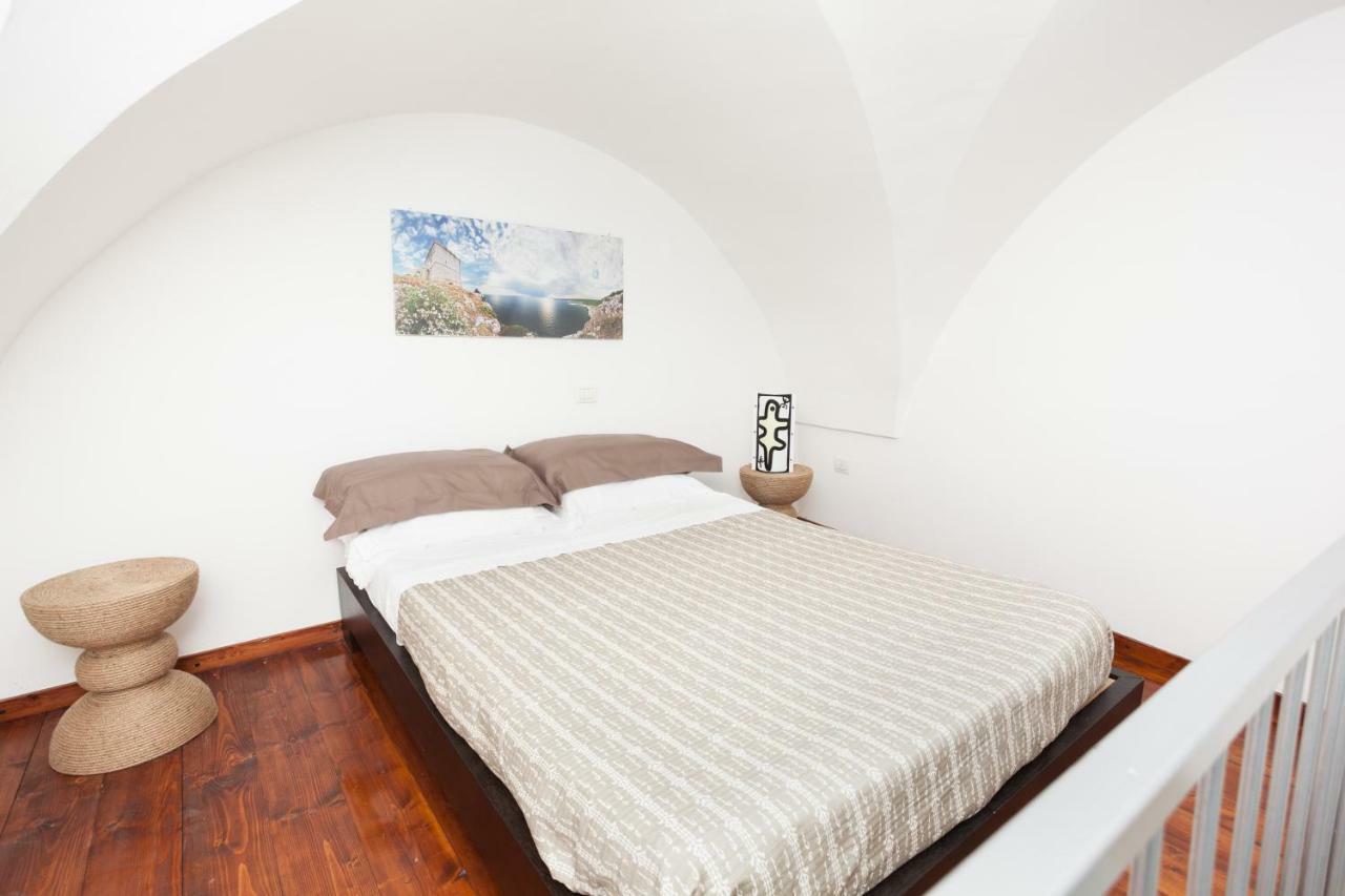 La Piccola Dimora Dell' Alcantarine Apartment Lecce Luaran gambar