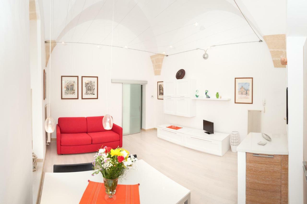 La Piccola Dimora Dell' Alcantarine Apartment Lecce Luaran gambar
