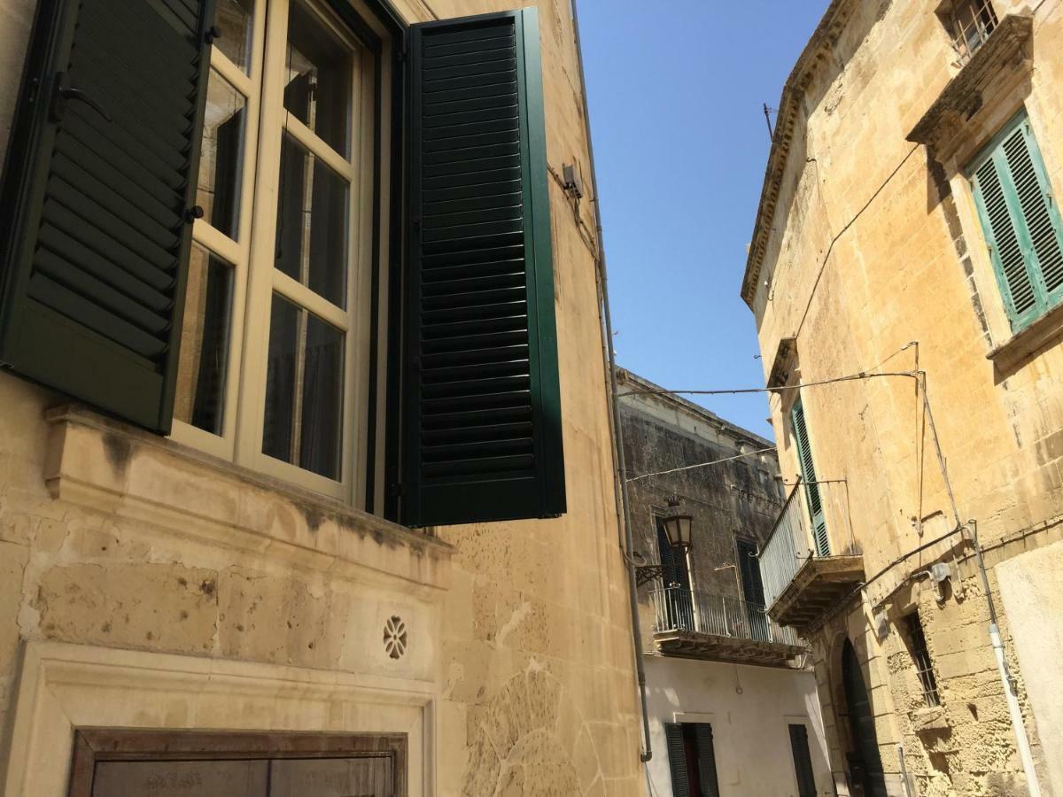 La Piccola Dimora Dell' Alcantarine Apartment Lecce Luaran gambar
